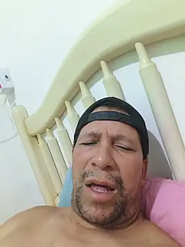 Chat XXX ao vivo de tutgfd