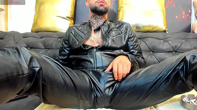 TommyDum's Live XXX Chat