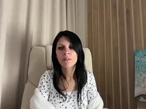 دردشة InjaAtHome الجنسية المباشرة