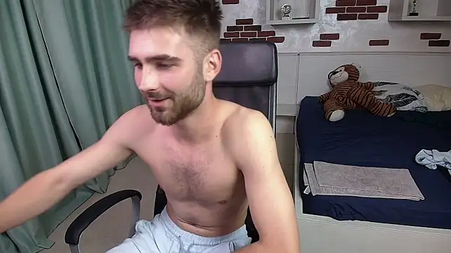 KyloEast Chat XXX live