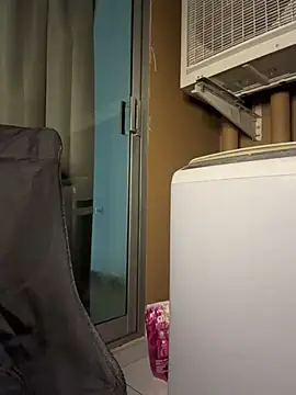 callmewawa XXX чат на живо