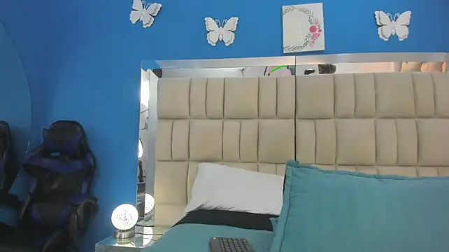 ariana_moon00's Live XXX Chat