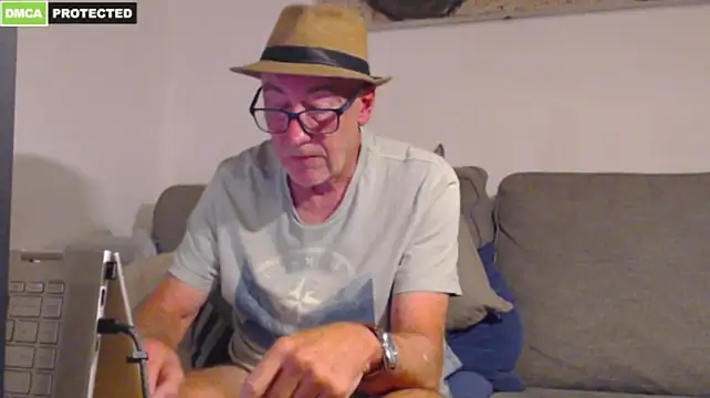 bluedae1 Chat XXX in diretta