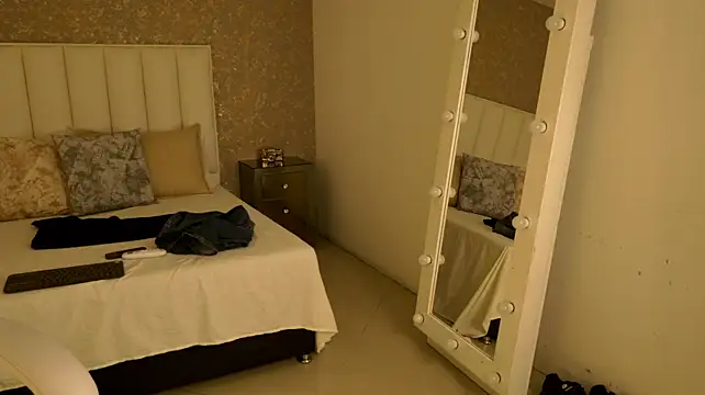 JordanMiller_ – Naživo XXX chat