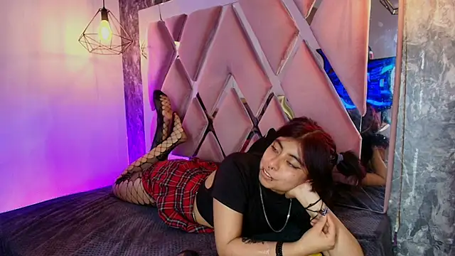 _Angel_dustt Adlı Modelin Canlı XXX Sohbeti