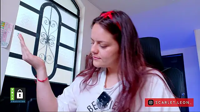 Scarletleon77's Live XXX Chat