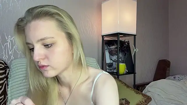 Онлайн чат XXX CatrinaRingquist