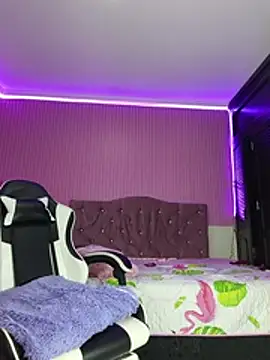 liittle_princess18 Adlı Modelin Canlı XXX Sohbeti