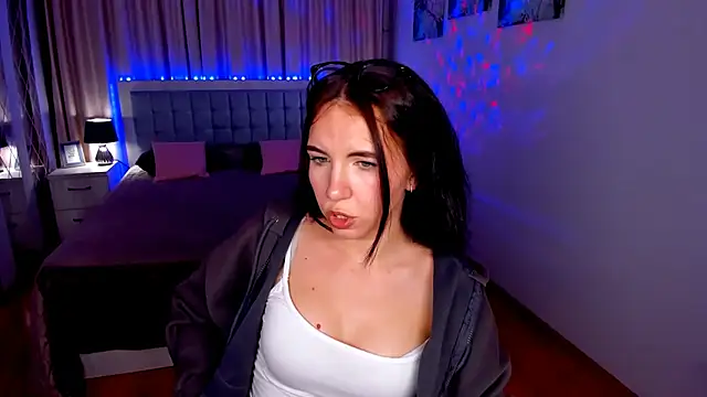 TriciaSpring Live XXX-Chat