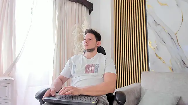 Izui_Pierce's Live XXX Chat