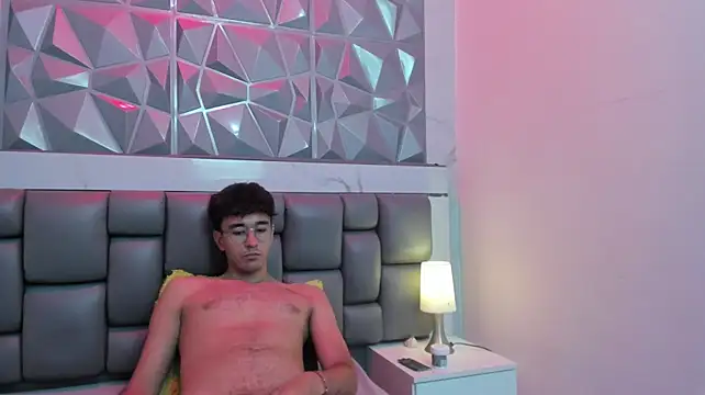 Živý XXX chat KathyAiden