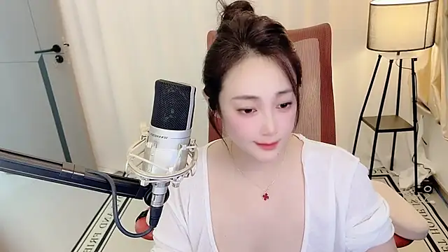 Daisy-77 Live XXX-Chat