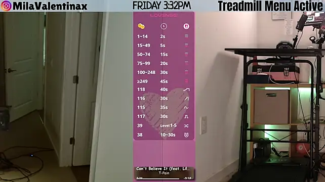 Chat +18 de MilaValentina ao vivo