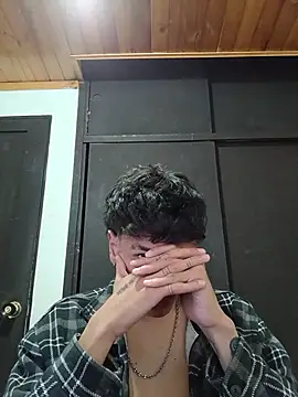 H3ll_B0Y_'s Live XXX Chat