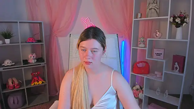 CelestineMauriac Chat XXX in diretta