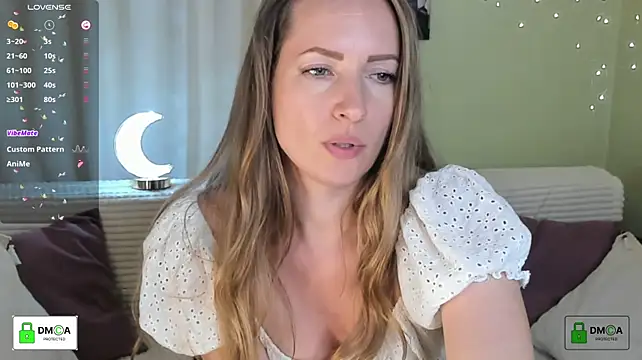 Queenymel's Live XXX Chat