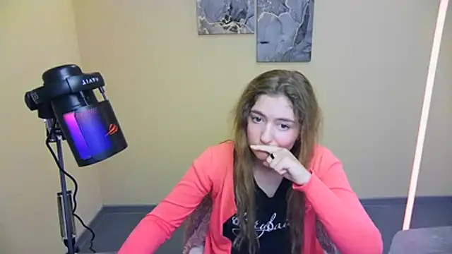 marta_senyora Adlı Modelin Canlı XXX Sohbeti