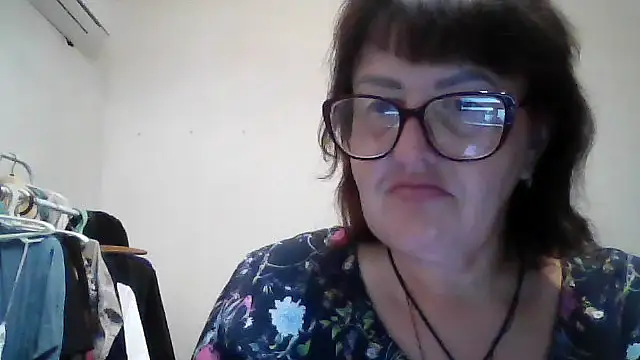 ErikaXShine: απευθείας συνομιλία ΧΧΧ