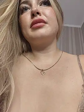 AnnaLiveLove Chat XXX live