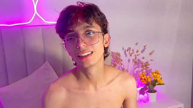 Twink_Sebas7 Obrolan Langsung XXX