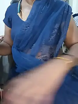 Tamil-hotwife 网络视讯表演