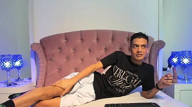 Chatroom XXX en direct de Axel_Collin7