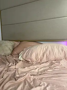XXX chat uživo modela aviellaa