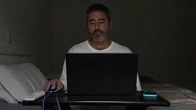 victor_chat Adlı Modelin Canlı XXX Sohbeti