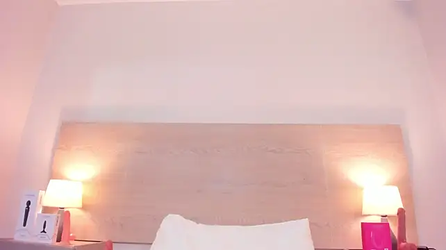 isabellathomass Adlı Modelin Canlı XXX Sohbeti