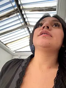 Živý XXX chat Emily_Gomezz