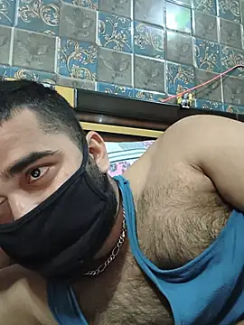BeardKingoBack's Live XXX Chat
