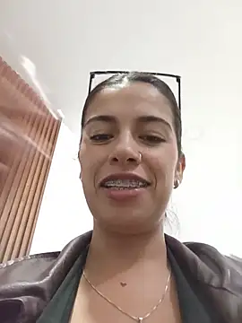 Nathaly_12's Live XXX Chat