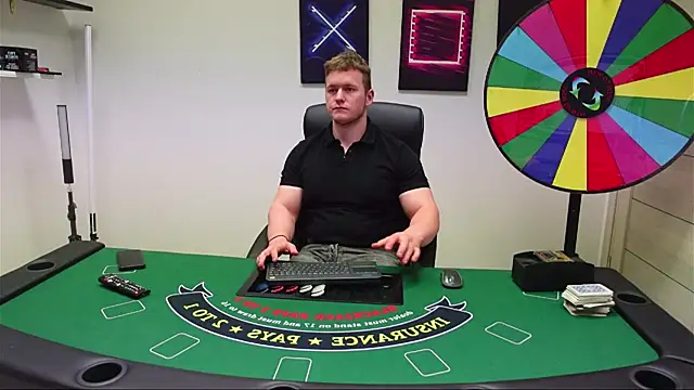 Živý XXX chat Richard_Dullas