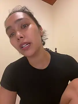 aeeeyya – Live XXX-chat