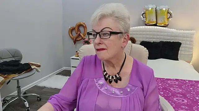 KayleSmoll Chat XXX live