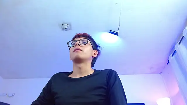 Chat +18 de alexcum_18 ao vivo