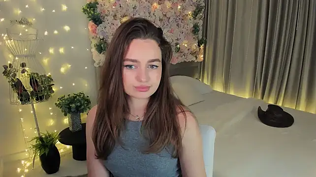 MiracleCurly Chat XXX live