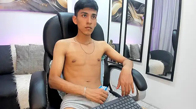 Julian_Carusso Live XXX-Chat