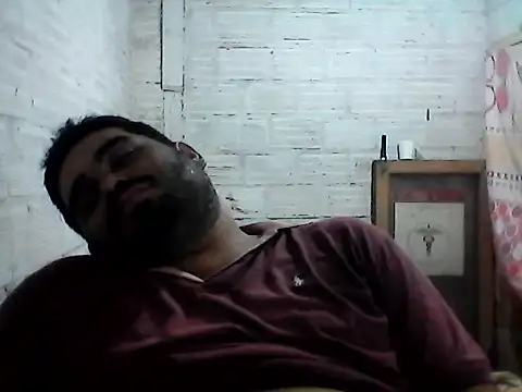 TUAMIGOLH's Live XXX Chat