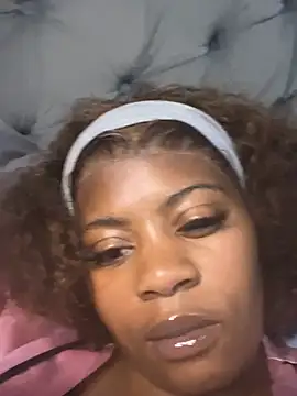 thethicktities Chat XXX in diretta