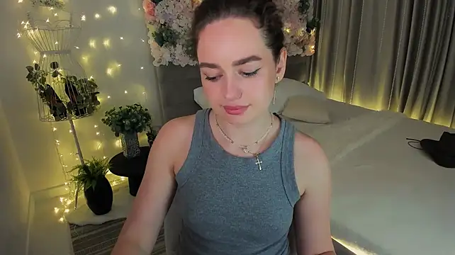 MiracleCurly's Live XXX Chat