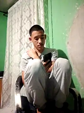 Its_urasian_boi Chat XXX live