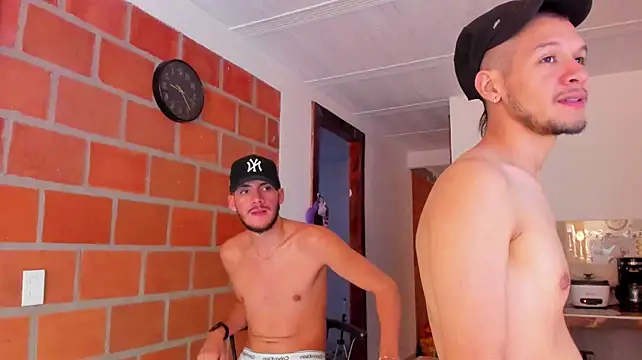 Maxi_leon19 Chat XXX live