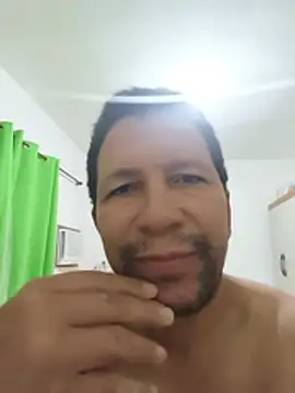 Chat +18 de tutgfd ao vivo