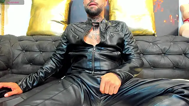 TommyDum's Live XXX Chat