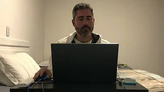 victor_chatのライブXXXチャット