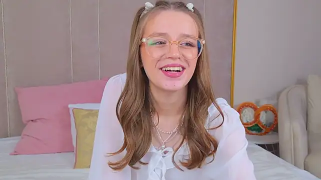 StellaMour's Webcam Show