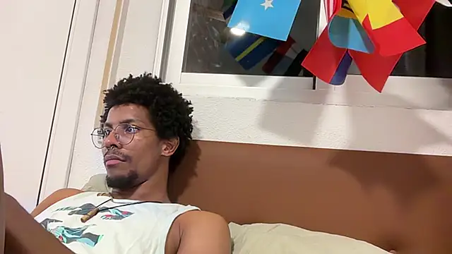 HoleBreeder's Live XXX Chat