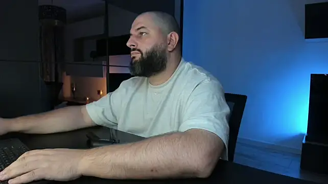 DravenPeak live XXX chat