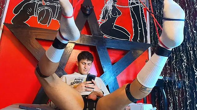 Axel_Romanov Adlı Modelin Canlı XXX Sohbeti